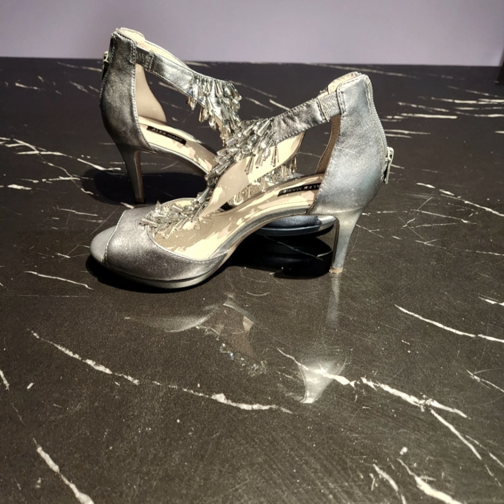 Alex Marie T-strap sandals - Picture 2 of 5